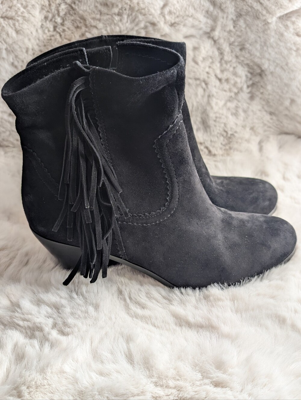 New Sam Eldelman Fringe Suede Ankle Boots. Size 9